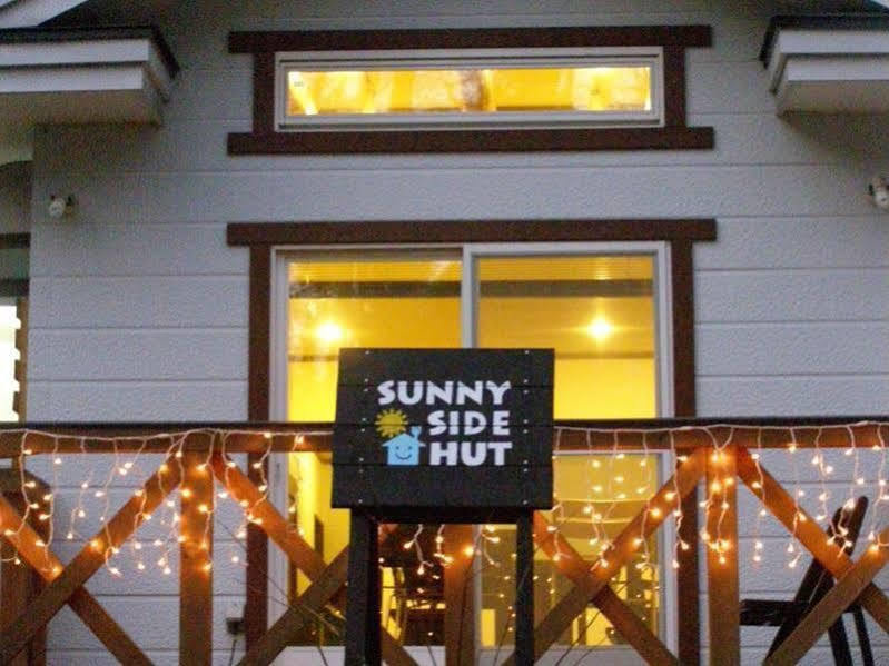 Sunny Side Hut Bed and Breakfast Hakuba Exterior foto